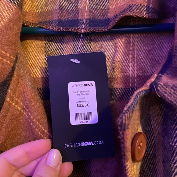 Fashion nova shacket - Picture 2 of 5